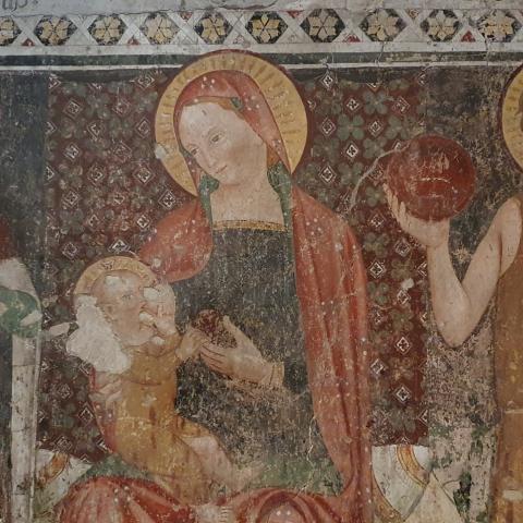 Foto nr. 2 affreschi risalenti al XIV secolo all'interno della chiesetta - © G.S. Marinelli, riproduzione vietata.