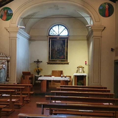 interno della chiesetta di Santa Maria