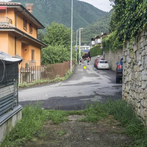 Foto nr. 4 lasciamo il sentiero e ci immettiamo su Via Favallo, angolo Via Bruseto - © G.S. Marinelli, riproduzione vietata.