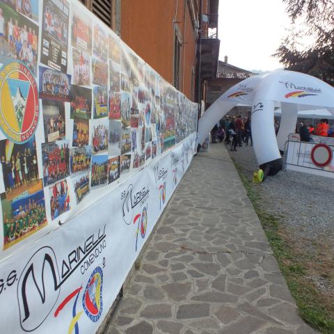 il primo striscione con le fotografie storiche del Gruppo Sportivo  - &copy; G.S. Marinelli, riproduzione vietata.