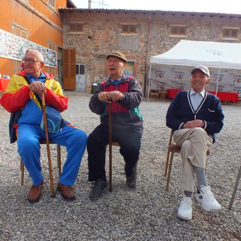 e chi guarda comodamente seduto  - &copy; G.S. Marinelli, riproduzione vietata.