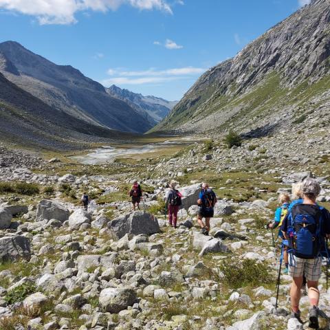 Si rientra al rifugio per il pranzo  - © G.S. Marinelli, riproduzione vietata.