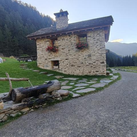   - &copy; G.S. Marinelli, riproduzione vietata.