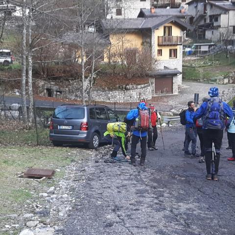 Colere partenza da loc. Carbonera   - &copy; G.S. Marinelli, riproduzione vietata.