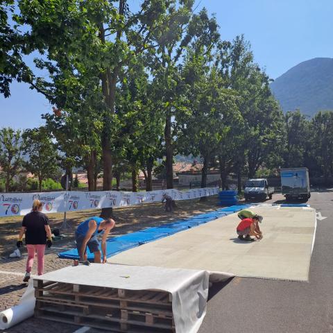 la pista da sci in fase di allestimento la pista da sci in fase di allestimento - &copy; G.S. Marinelli, riproduzione vietata.